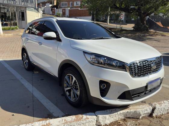 KIA SORENTO 2.4 16V GASOLINA EX 7L AUTOMÁTICO